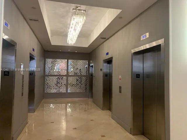 100 Lincoln Rd #1129 Miami Beach, FL 33139