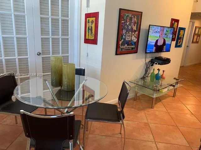100 Lincoln Rd #1129 Miami Beach, FL 33139