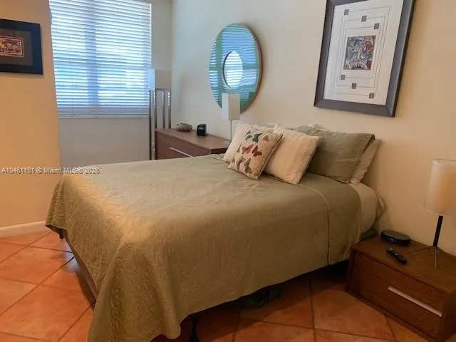 100 Lincoln Rd #1129 Miami Beach, FL 33139