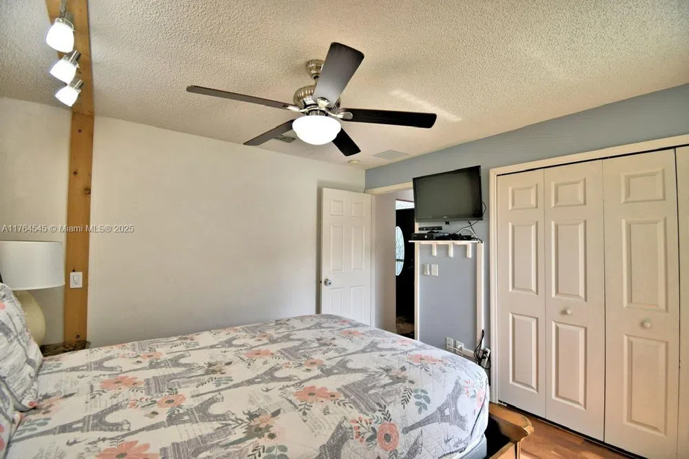 260 CHESHIRE WAY Davenport, FL 33897