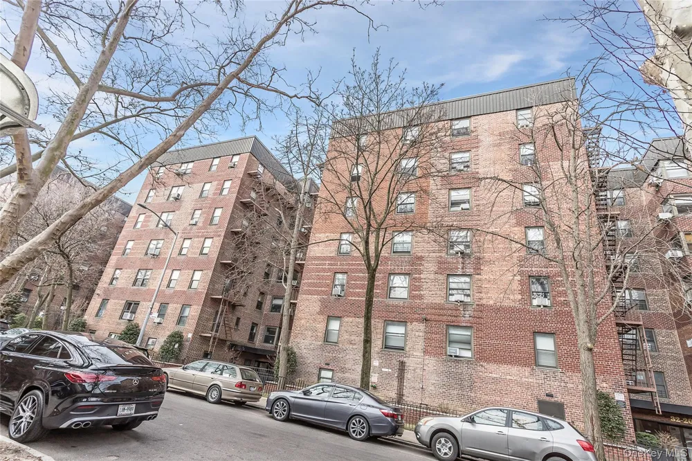 32-22 92 STREET #603 East Elmhurst, NY 11369
