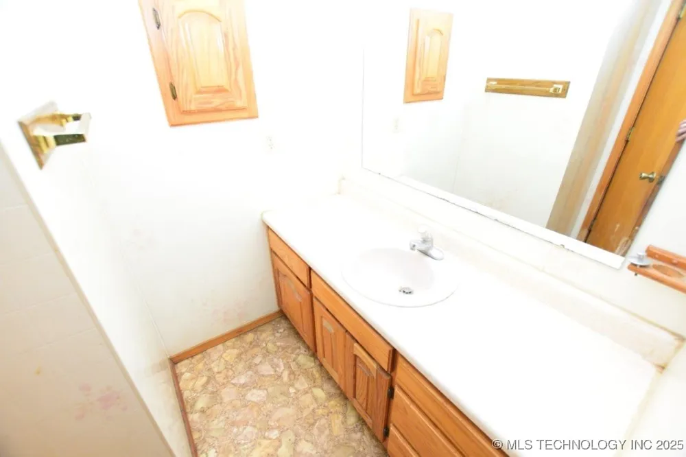 66910 S 4655 ROAD Westville, OK 74965