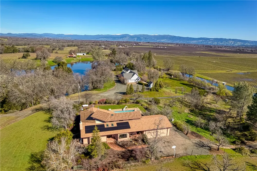 6535 Highland Springs Road Lakeport, CA 95453