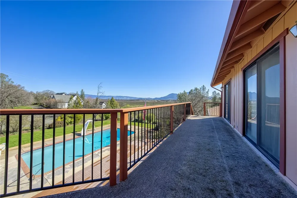 6535 Highland Springs Road Lakeport, CA 95453