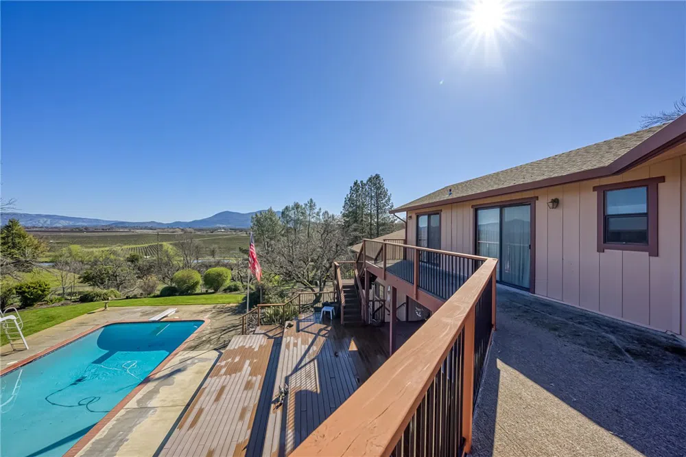 6535 Highland Springs Road Lakeport, CA 95453