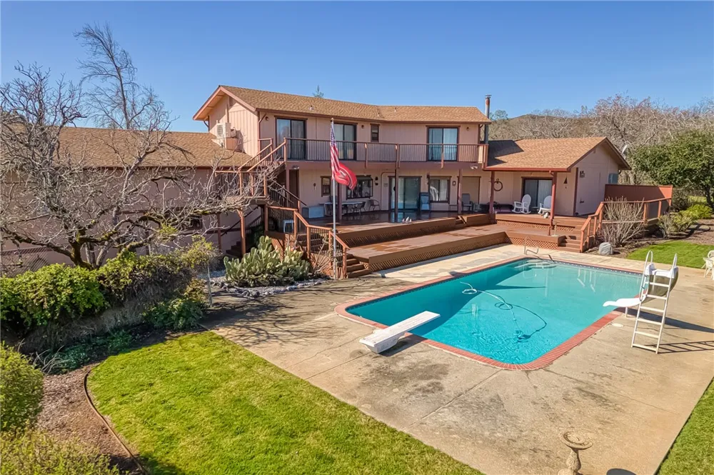 6535 Highland Springs Road Lakeport, CA 95453
