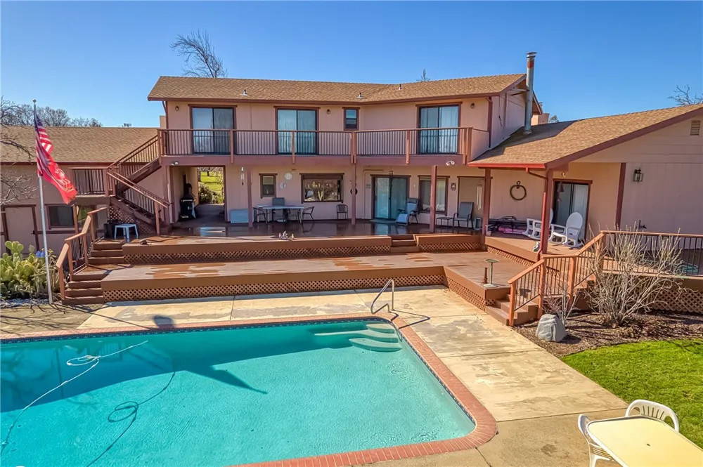 6535 Highland Springs Road Lakeport, CA 95453