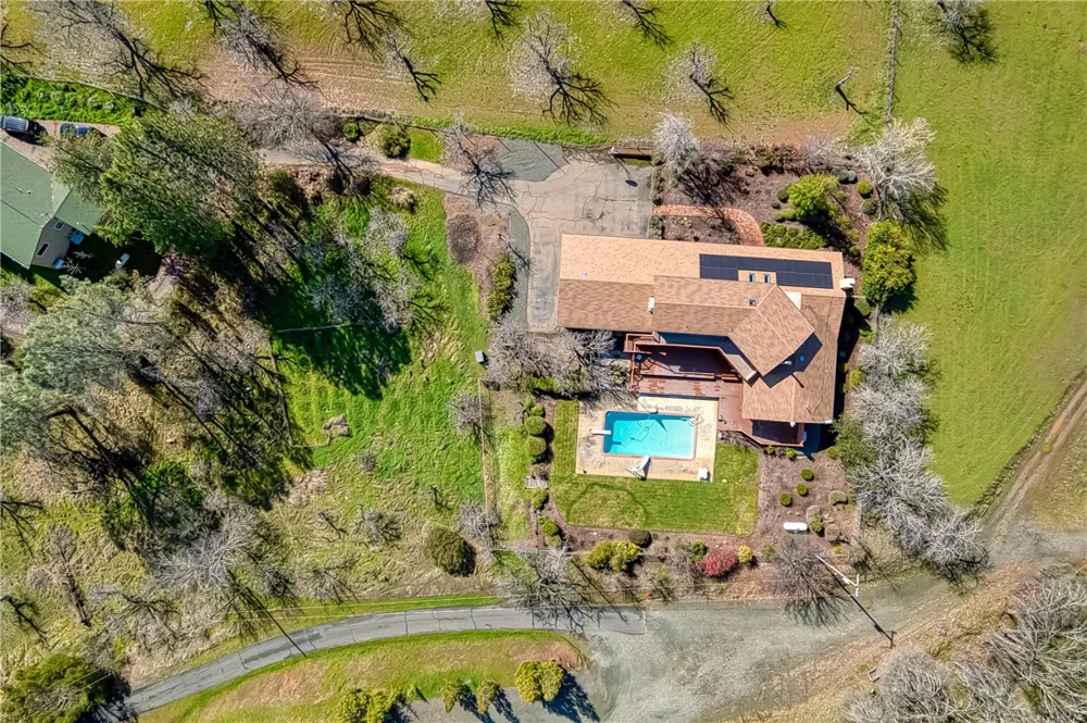 6535 Highland Springs Road Lakeport, CA 95453