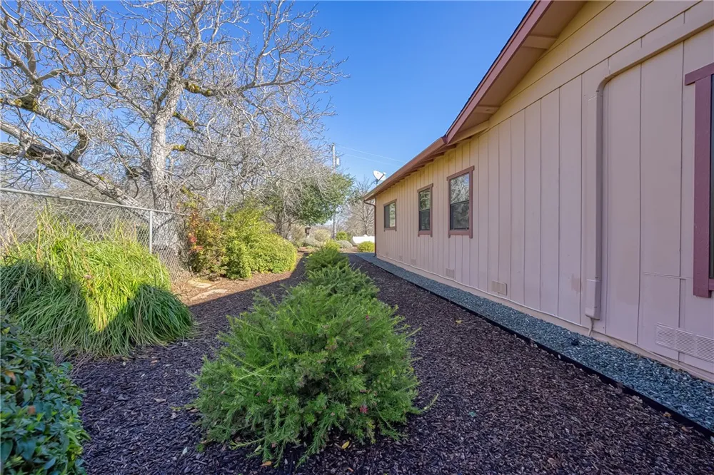 6535 Highland Springs Road Lakeport, CA 95453