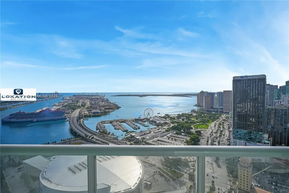 888 Biscayne Blvd #4306 Miami, FL 33132