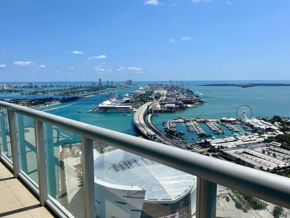 888 Biscayne Blvd #4306 Miami, FL 33132