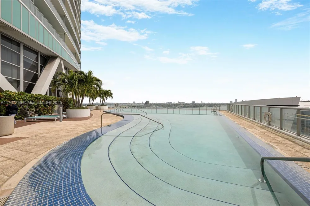 888 Biscayne Blvd #4306 Miami, FL 33132
