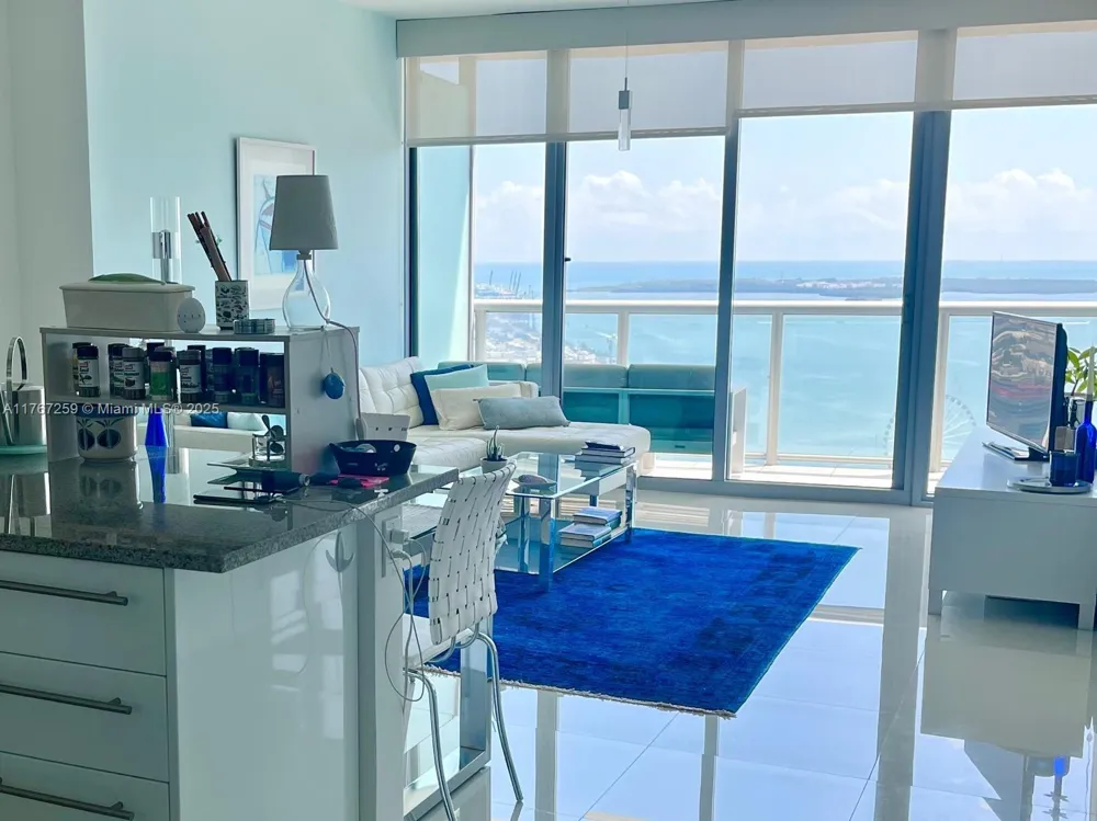 888 Biscayne Blvd #4306 Miami, FL 33132