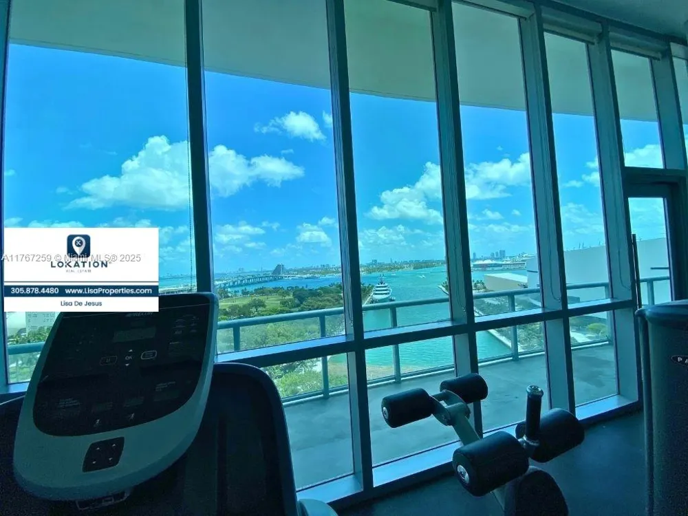 888 Biscayne Blvd #4306 Miami, FL 33132
