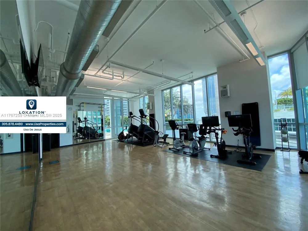 888 Biscayne Blvd #4306 Miami, FL 33132
