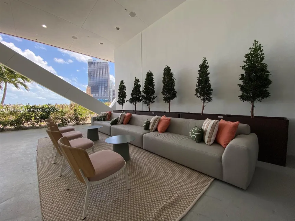 888 Biscayne Blvd #4306 Miami, FL 33132