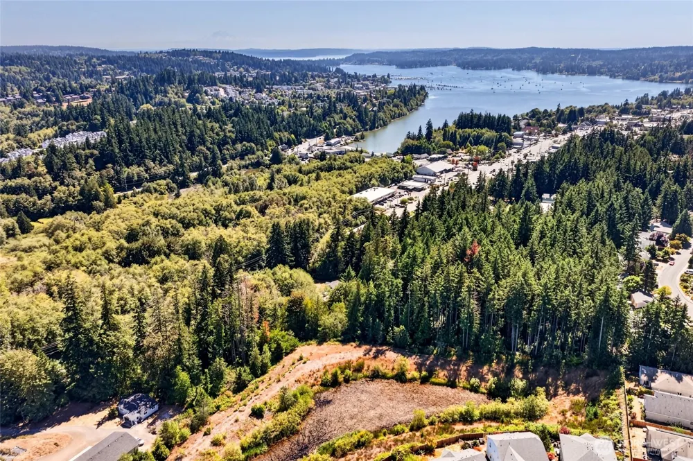 21133 Viking Avenue NW Poulsbo, WA 98370