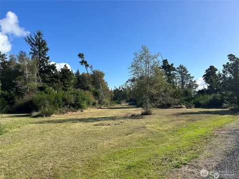 2680 -B Sunset Lane