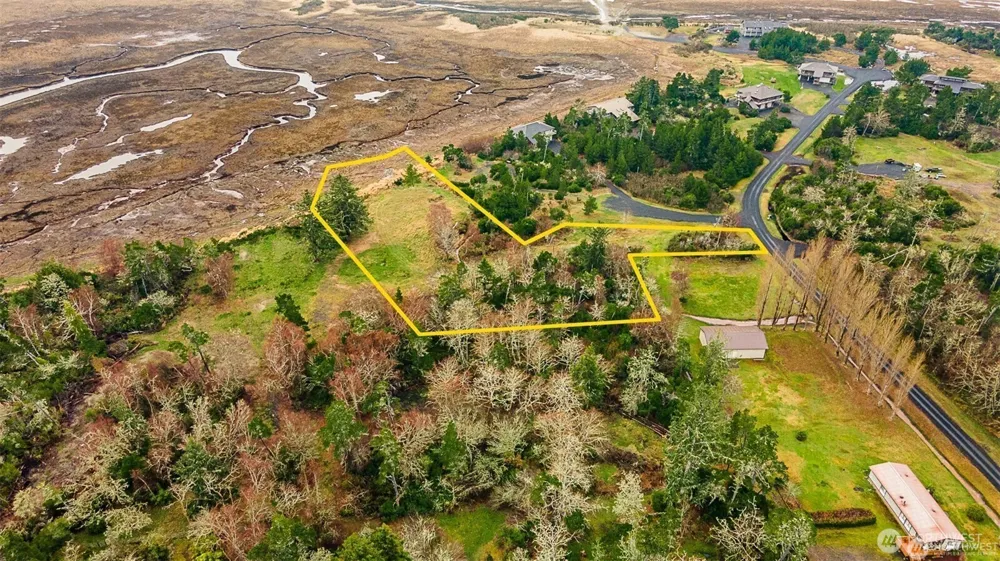 2680 -A Sunset Lane Tokeland, WA 98590