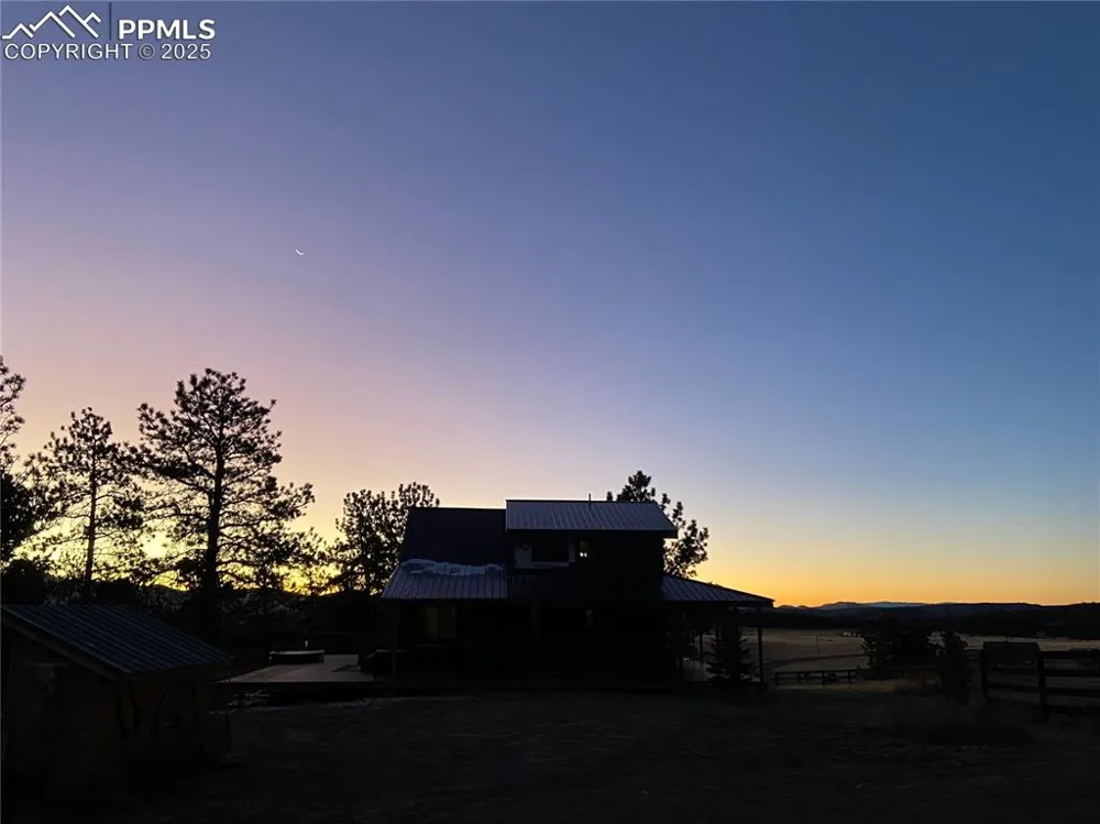 254 E Cobb Lane Guffey, CO 80820