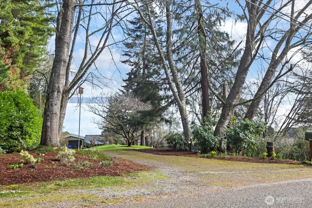 14425 Glen Acres Road SW Vashon, WA 98070