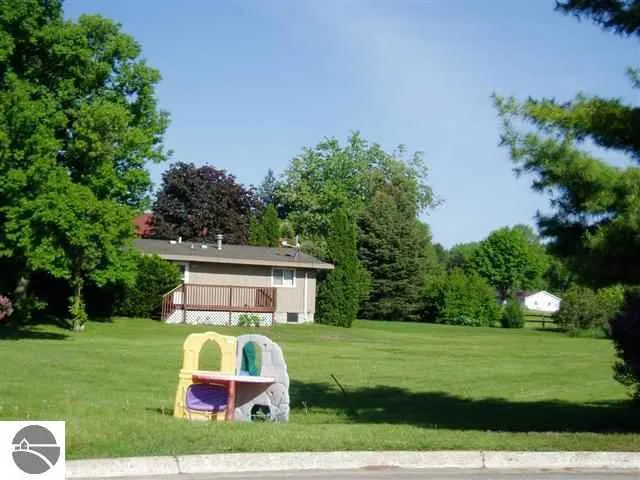 6 Patrick Court Mt Pleasant City, MI 48858