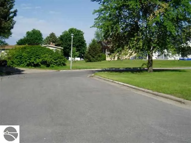 6 Patrick Court Mt Pleasant City, MI 48858