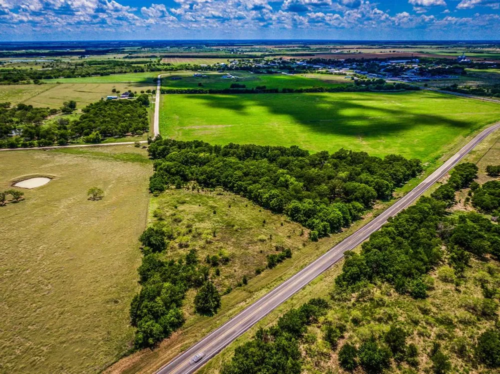 FM 985 Highway Ennis, TX 75119