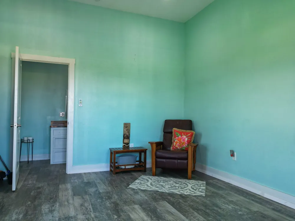 904 W Polk Avenue Port O Connor, TX 77982