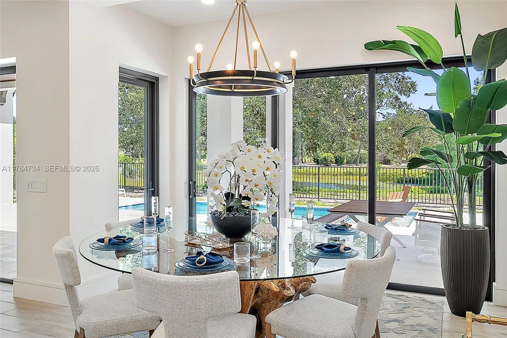 325 Fairway Tequesta, FL 33469