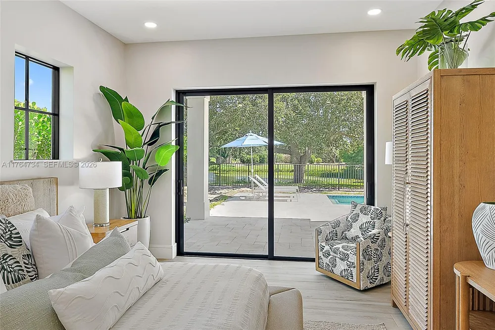 325 Fairway Tequesta, FL 33469