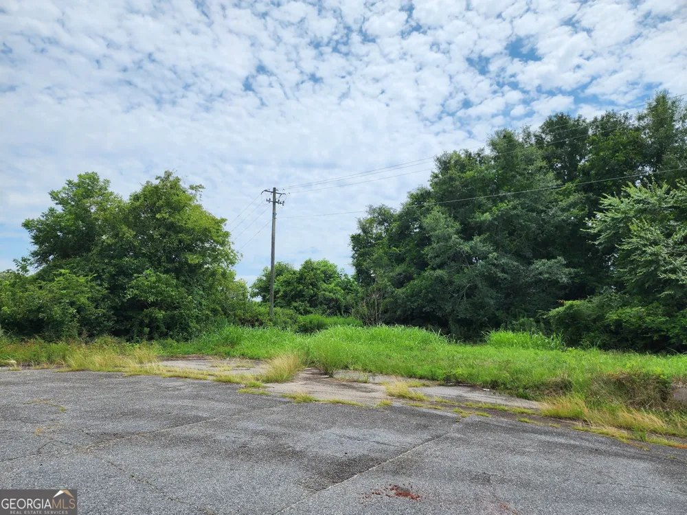 20TH &59TH 20th & 59 th Valley, AL 36854
