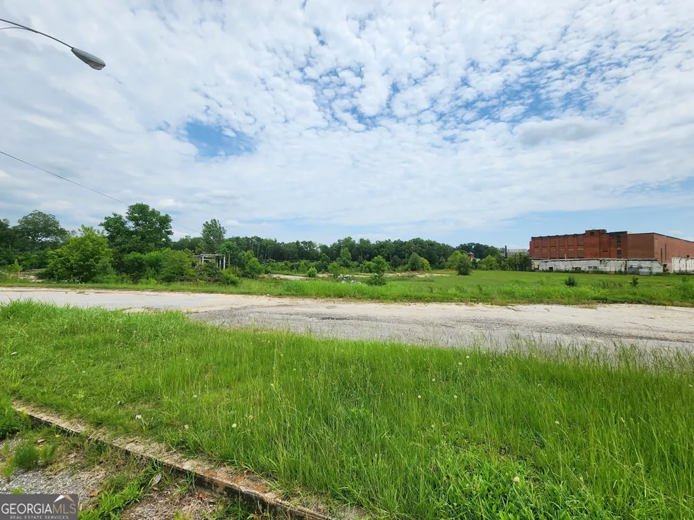 20TH &59TH 20th & 59 th Valley, AL 36854
