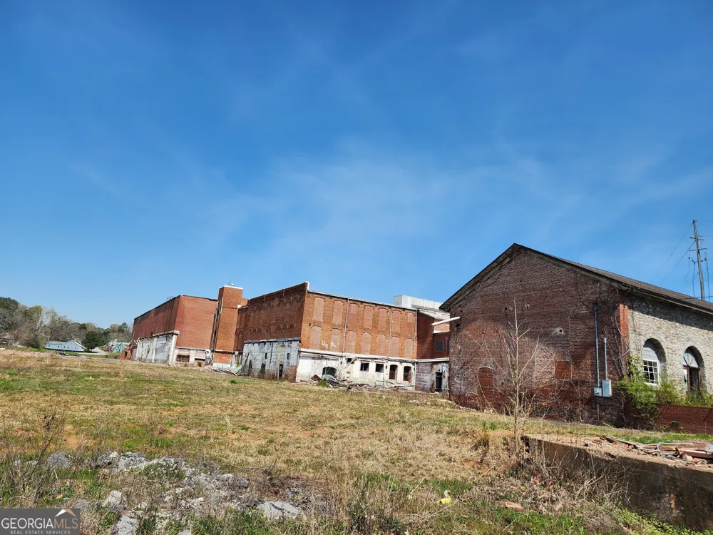 20TH &59TH 20th & 59 th Valley, AL 36854