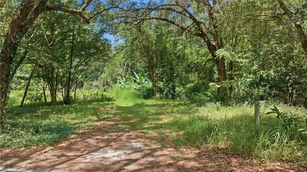 17400 NW 120TH AVE ROAD Reddick, FL 32686