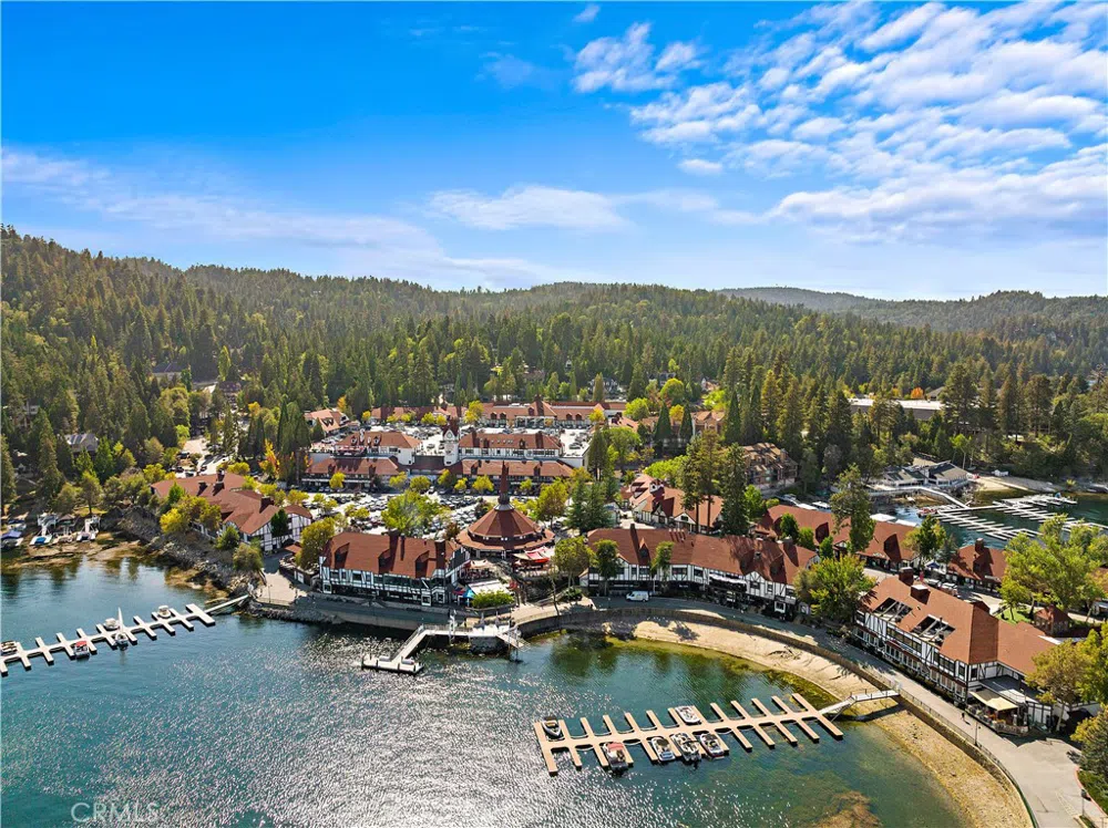 400 Cottage Grove Road Lake Arrowhead, CA 92352