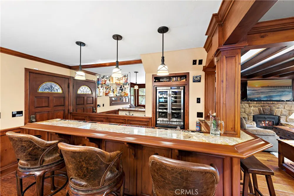 400 Cottage Grove Road Lake Arrowhead, CA 92352