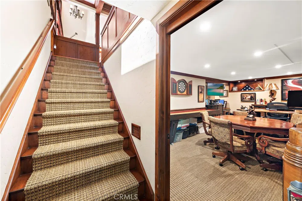 400 Cottage Grove Road Lake Arrowhead, CA 92352