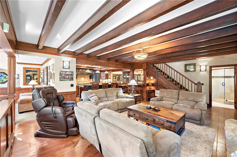 400 Cottage Grove Road Lake Arrowhead, CA 92352