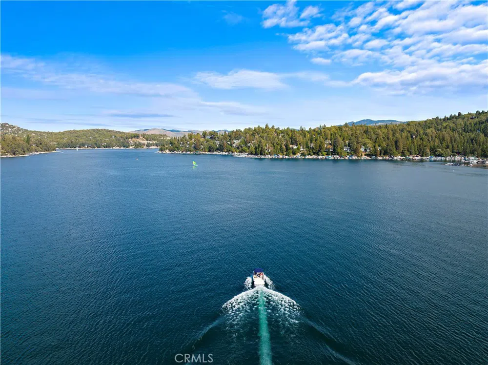 400 Cottage Grove Road Lake Arrowhead, CA 92352
