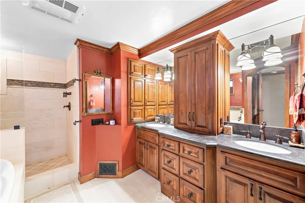 400 Cottage Grove Road Lake Arrowhead, CA 92352