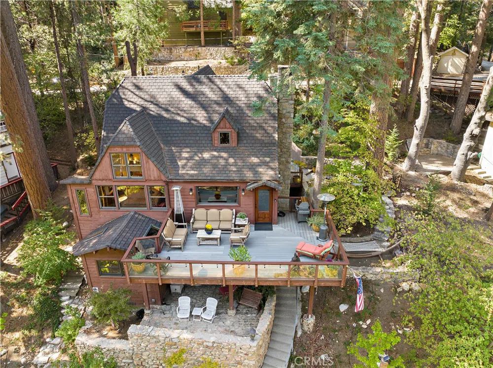 400 Cottage Grove Road Lake Arrowhead, CA 92352