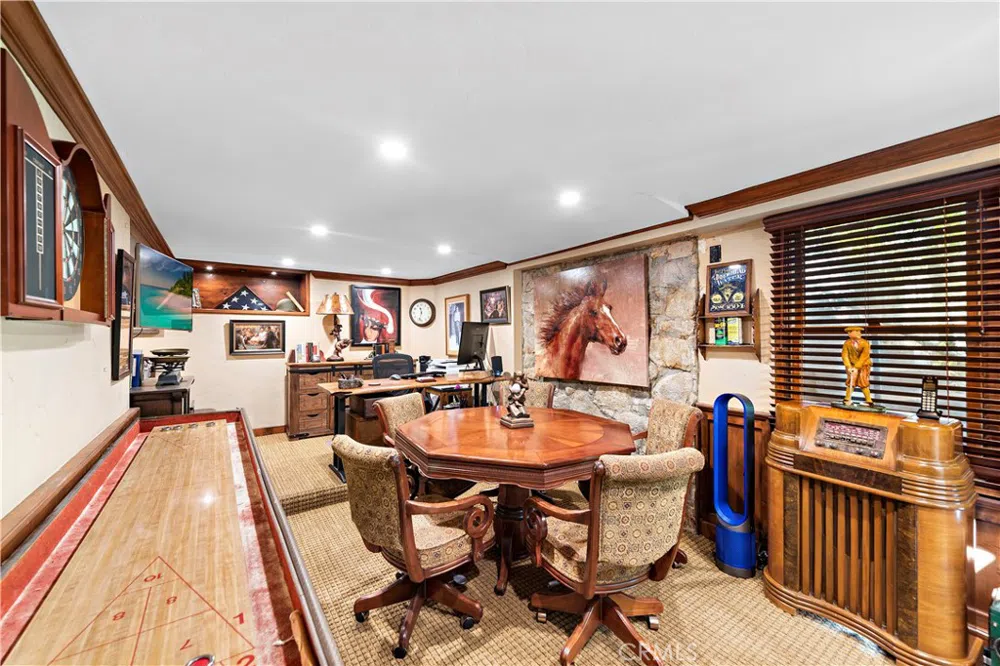 400 Cottage Grove Road Lake Arrowhead, CA 92352