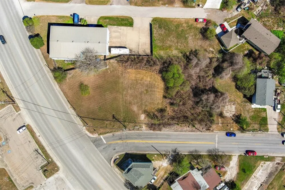 1011 W Broadway Avenue Portland, TX 78374