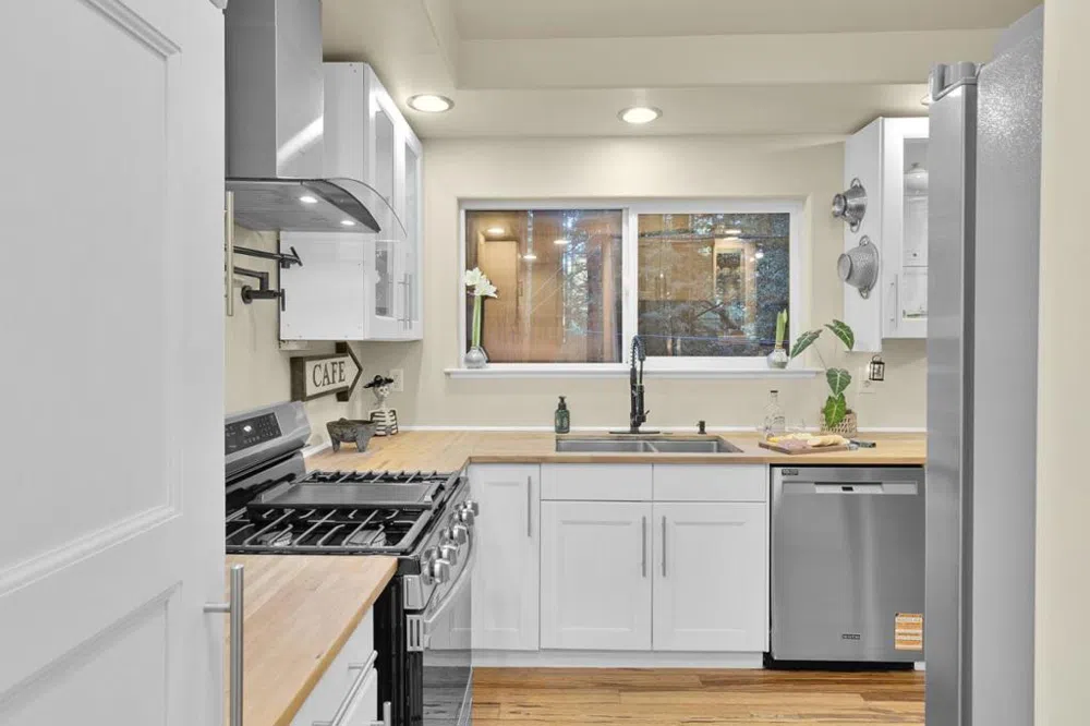 1257 Lakeside Drive Felton, CA 95018