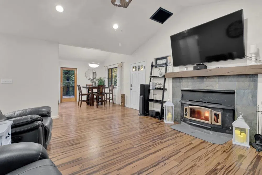 1257 Lakeside Drive Felton, CA 95018