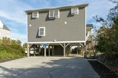 3560 Island Drive