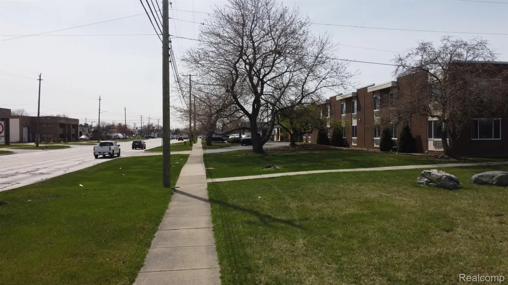 31227 Dequindre Road Madison Heights City, MI 48071