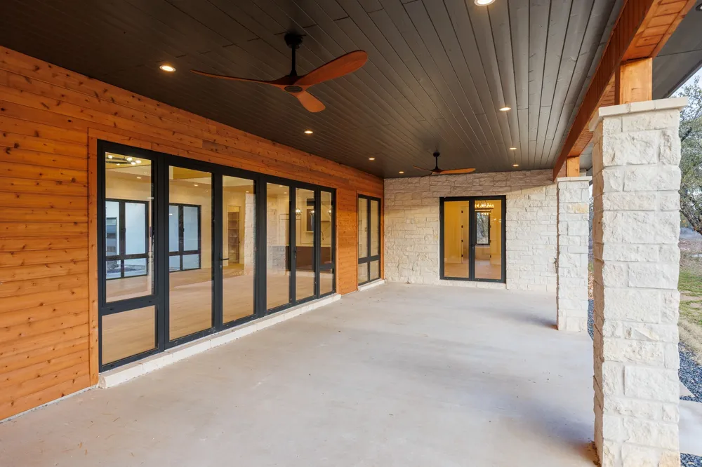 6425 Ranch Road 962 W Round Mountain, TX 78663