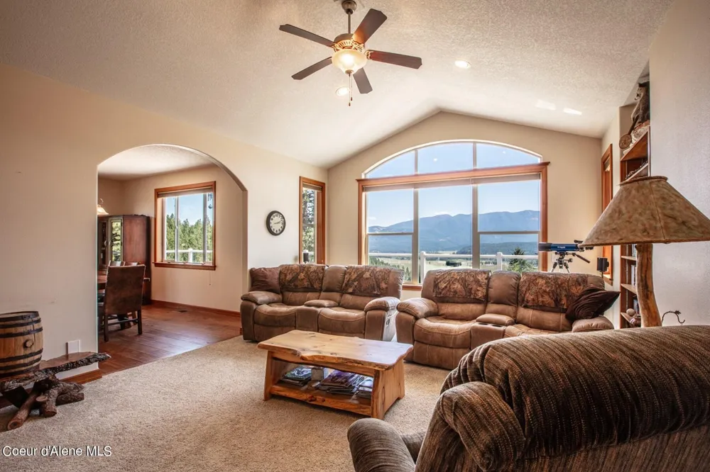 1524 Sunrise Road Bonners Ferry, ID 83805